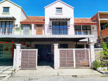 Dijual/Disewakan Rumah Mewah Jl. Soekarno Hatta Perum Unigarden, Pekanbaru