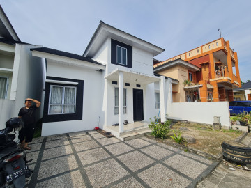 Dijual 1 unit rumah cluster siap huni Jalan Suka Karya tengah kota