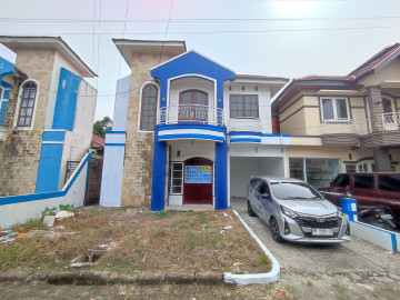 Disewakan Rumah 2 lantai Di Jalan H.R Soebrantas Komplek Taman Firdaus Panam. Pekanbaru