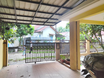 Dijual rumah siap huni dan murah di Jl Rawa Bening - Pekanbaru