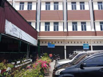 Dijual 1 unit Ruko 3 Lantai tengah kota, Jl. Tuanku Tambusai Ujung Pekanbaru